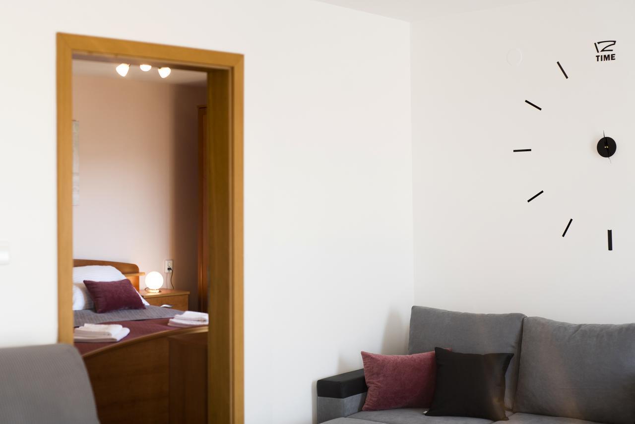 Apartment Noel Kastela Exterior photo