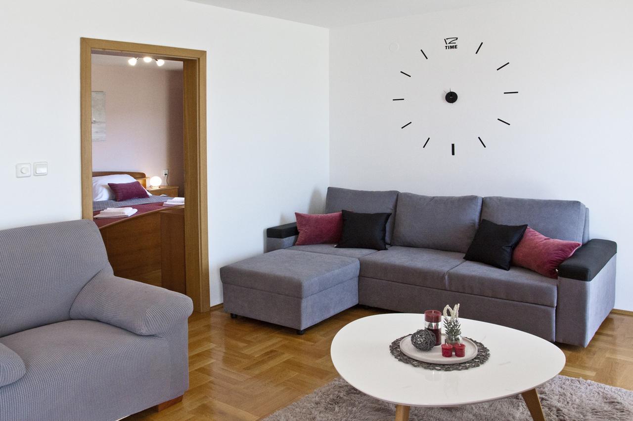Apartment Noel Kastela Exterior photo